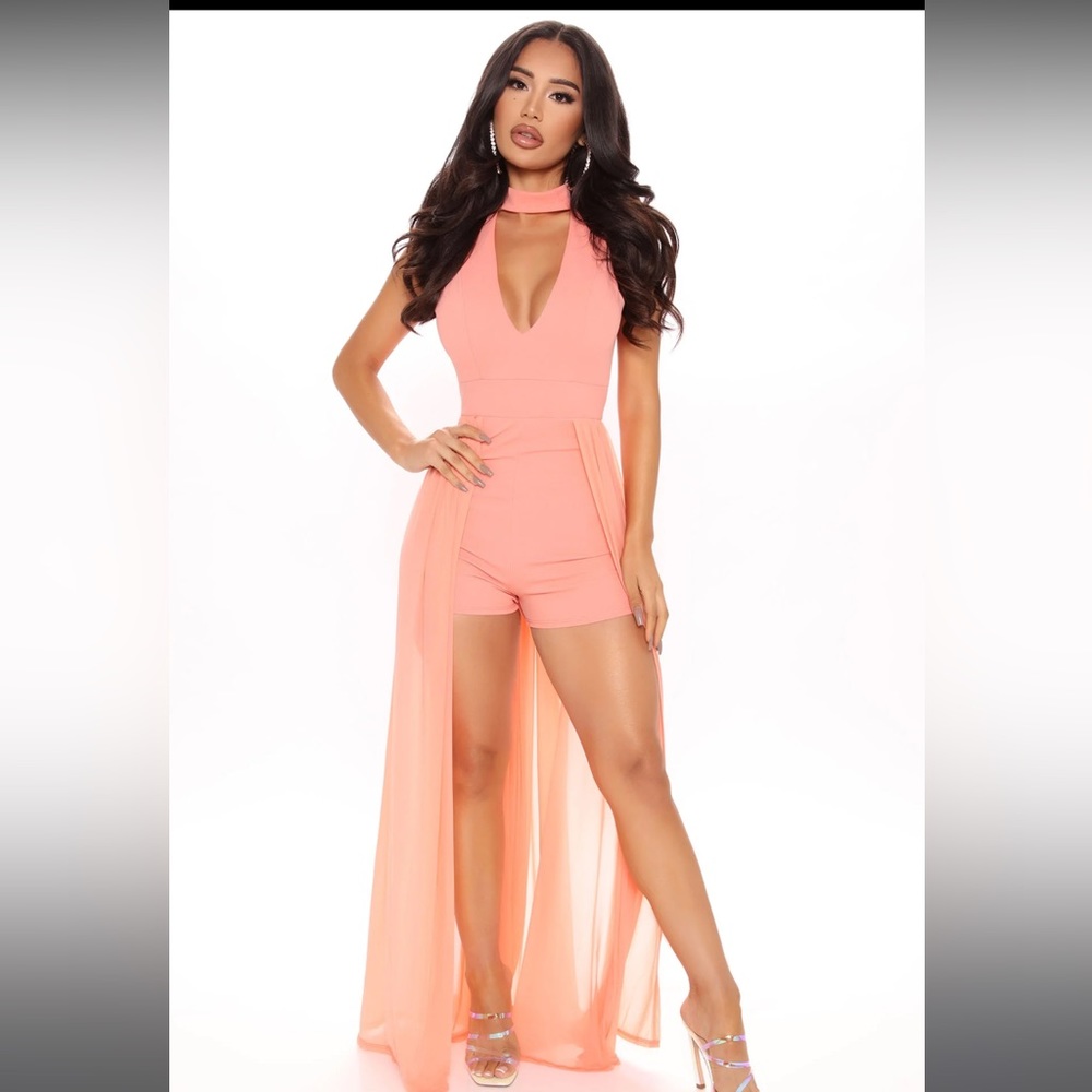 Fashion Nova- A Sweet Dream Romper - Salmon Size Medium